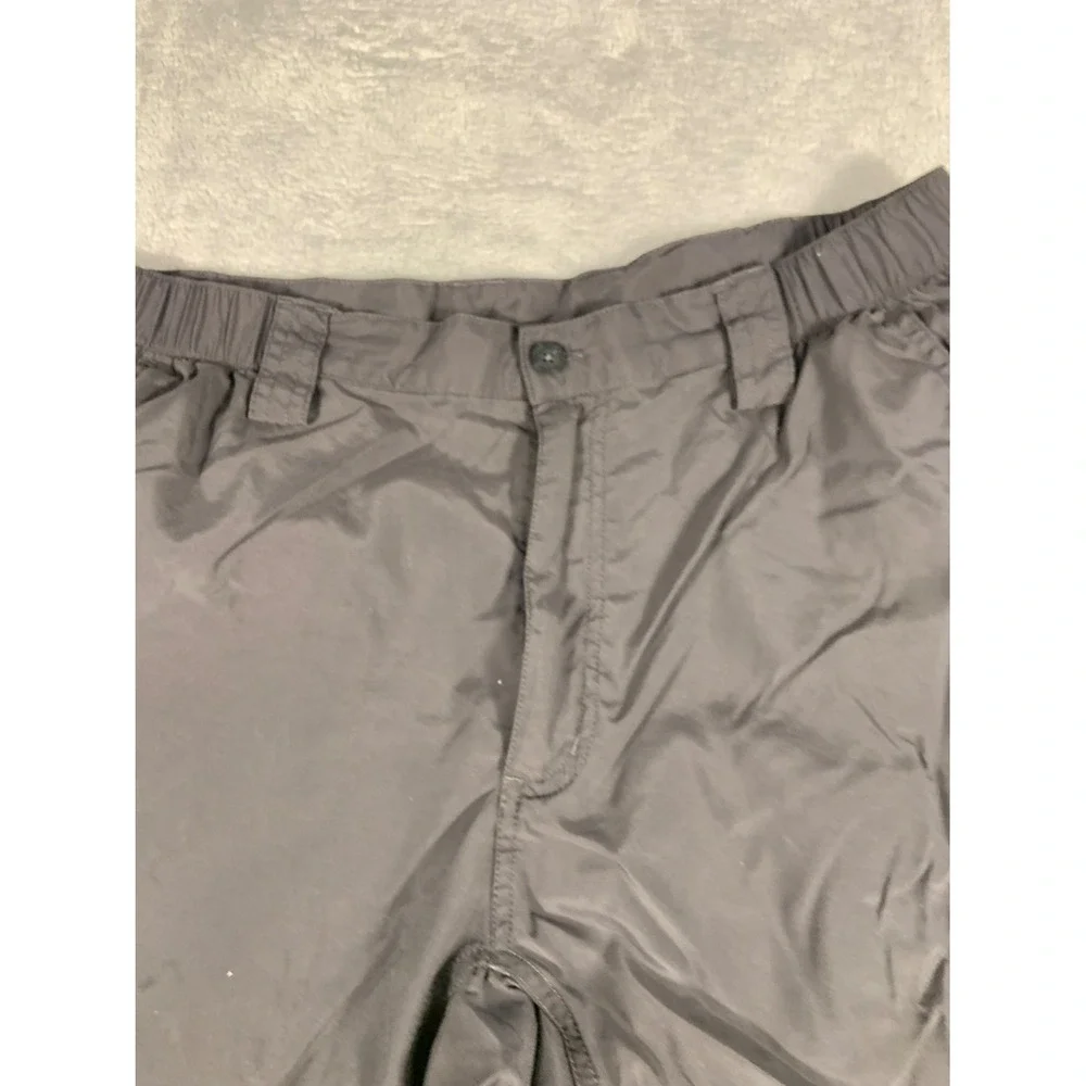 The North Face Cargo Shorts Mens L Gray pockets zippered